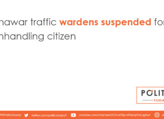 Peshawar traffic wardens suspended for manhandling citizen